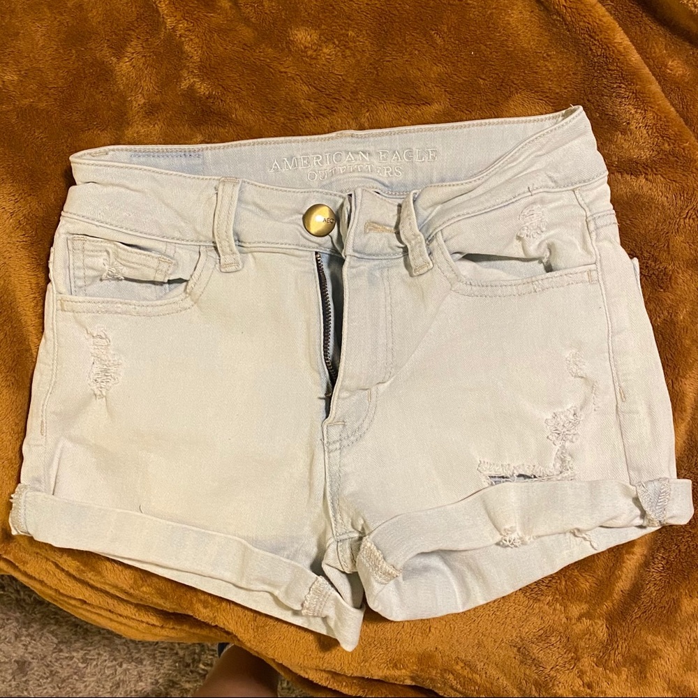 American Eagle Hi Rise stretchy booty shorts